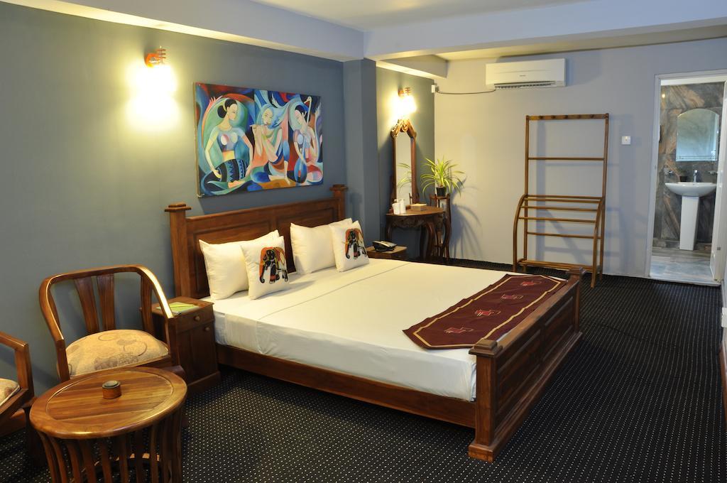 Hotel Tinaya Dambulla Eksteriør billede